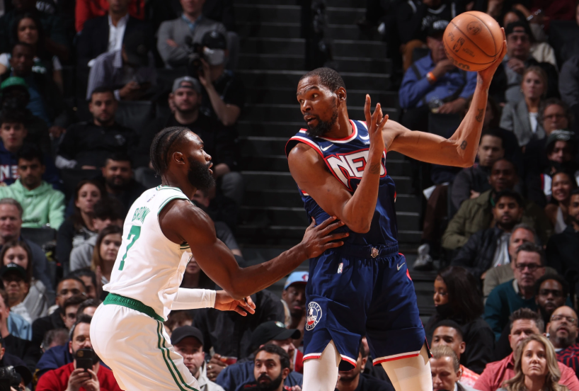 拒逆转！库里31+7+7，字母哥空砍34+10，一战看清三个事实：梅尔顿真香