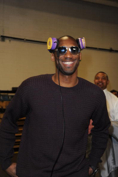 ▶️ 皇家马德里1-0皇家贝蒂斯 来源：皇马官方推特2️⃣ 下半场开始！