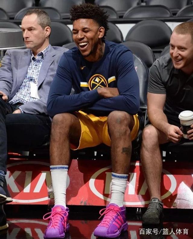 双星闪耀 新疆男篮客场大胜吉林