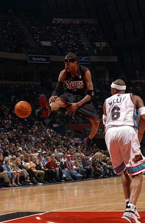 19：35视频直播：广州龙狮VS天津