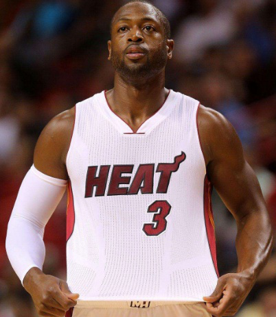 卡马万加在圣马梅斯受伤：皇家马德里的胜利与隐忧