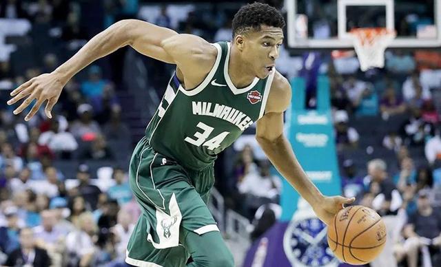 诺兰·莱恩的退役仪式在全美多地进行转播，规格创下投手引退之最