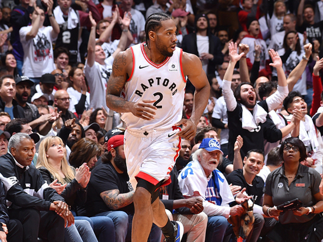 老詹补篮绝杀东契奇34分 湖人险胜步行者